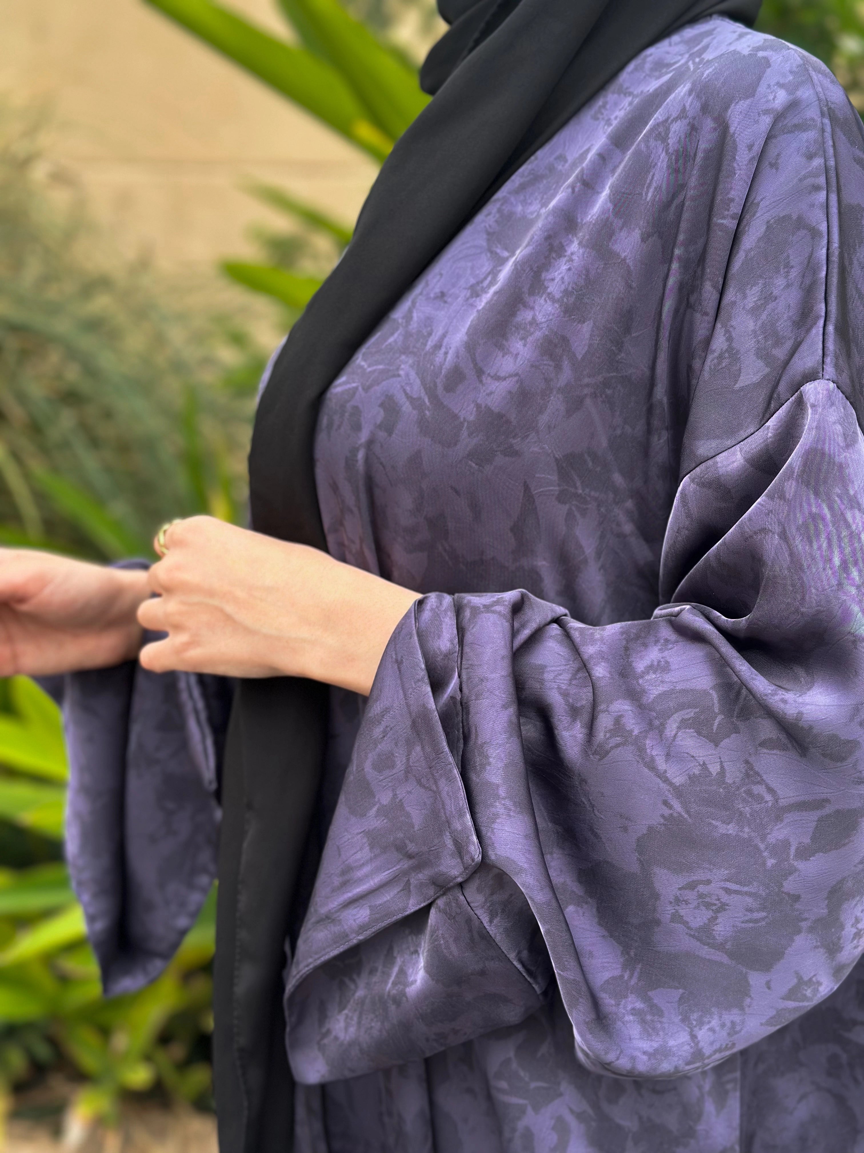 Abaya Sultana – Violet Élégant