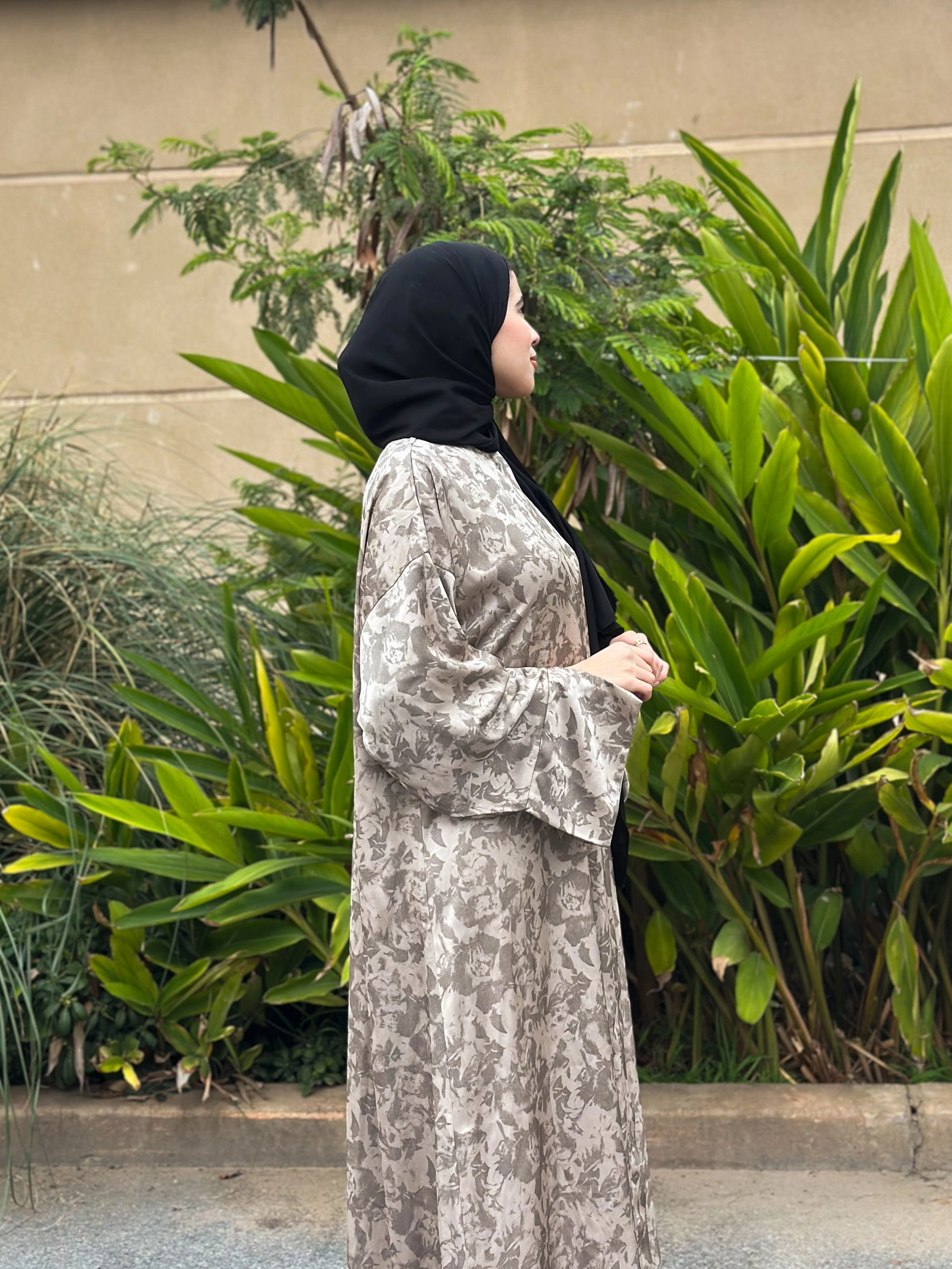 Abaya Sultana – Beige Élégant