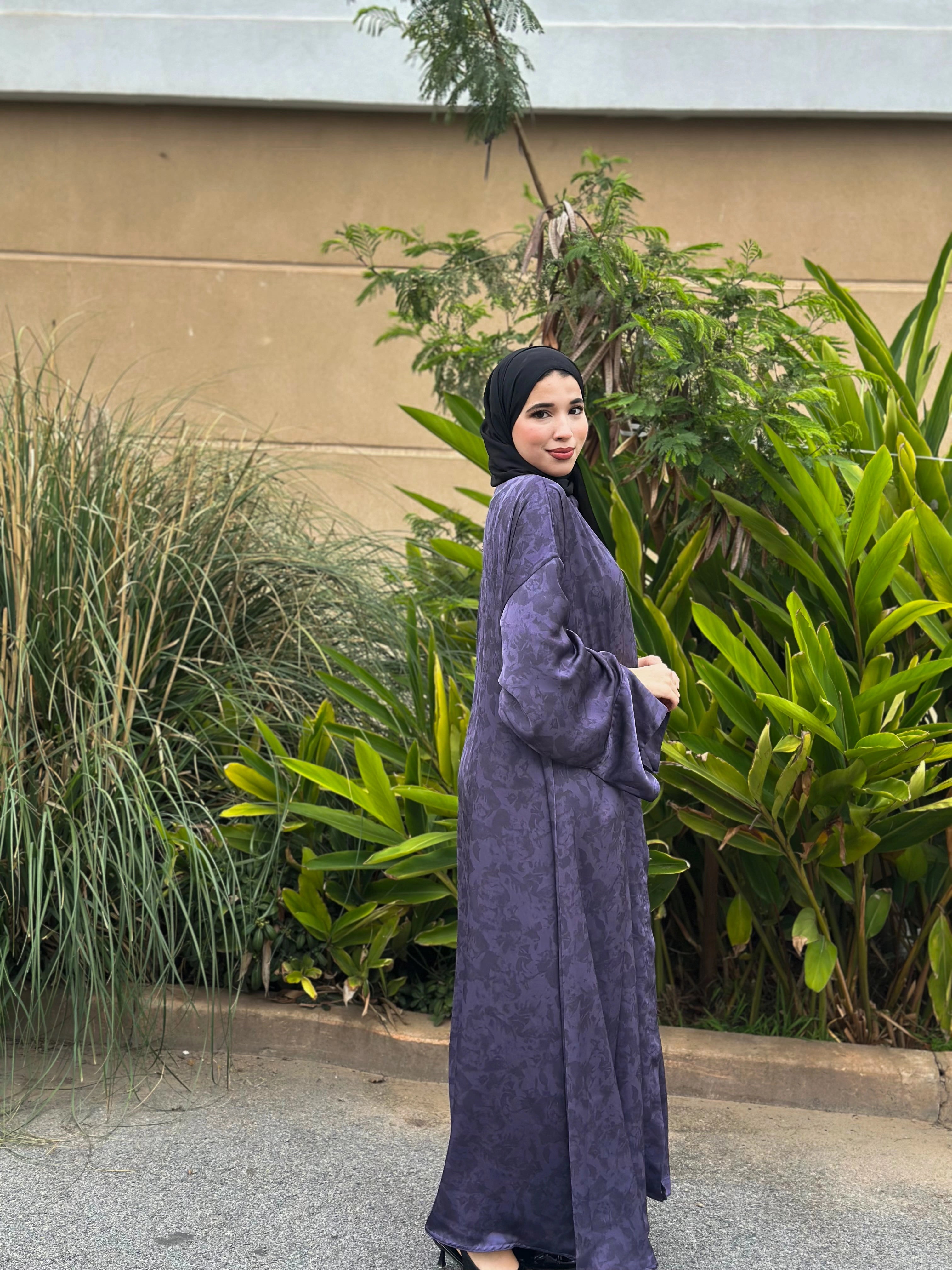 Abaya Sultana – Violet Élégant